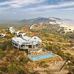 Experience the luxury of all-inclusive resorts in Western Australia. Enjoy stunning locations, unique adventures, and cultural richness.