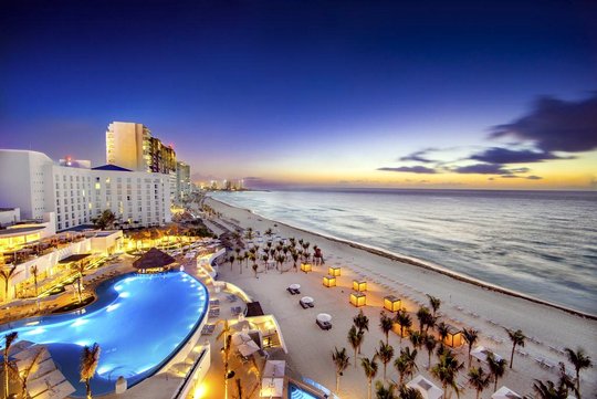 Le Blanc Spa Resort (5 stars)