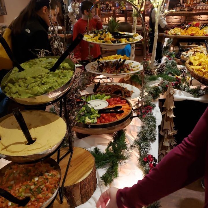 Rocking Horse Ranch Buffet