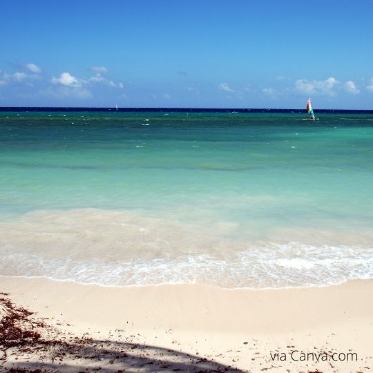 Couples beach in Janmaica Beach in Jamaica