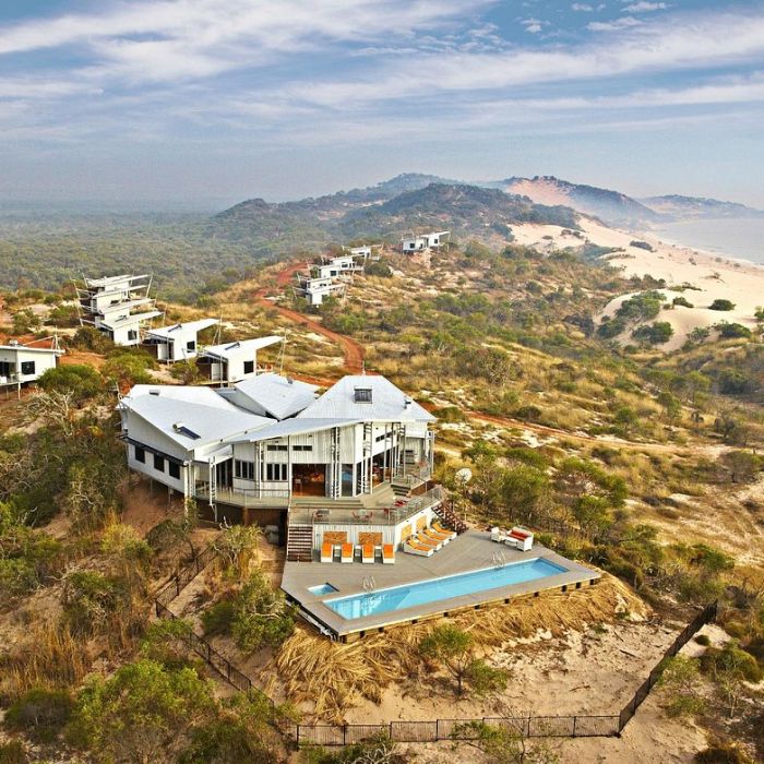 Experience the luxury of all-inclusive resorts in Western Australia. Enjoy stunning locations, unique adventures, and cultural richness.