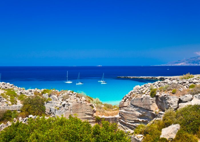 blue-waters-of-sicily