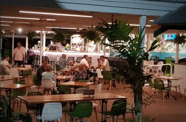 Restaurant Cairns Colonial CLub