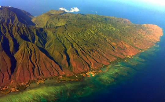 Everything needed to plan Molokai Hawaii Vacations including things to do, accommodation, vacation rentals, and attractions