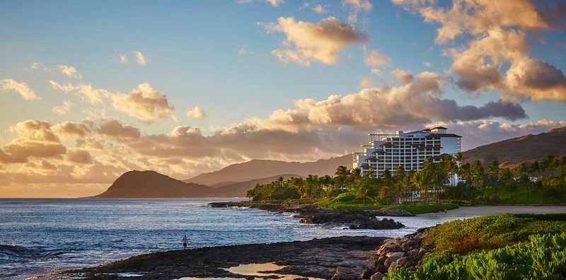 Four Seasons Resort Oahu at Ko Olina Review: Find serenity & luxury at Four Seasons Resort O‘ahu at Ko Olina, offering authentic Hawaiian experiences, stunning views, and world-class amenities.