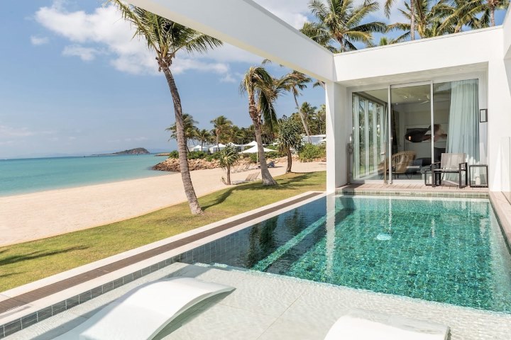 Explore top-rated Whitsunday All-Inclusive Resorts for adults and families. Uncover the finest options on Long, Hamilton, Daydream, and Hayman Island and more.