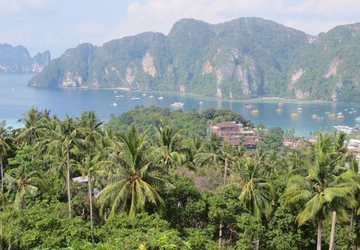 koh-phi-phi-thailand-resorts-overview.jpg