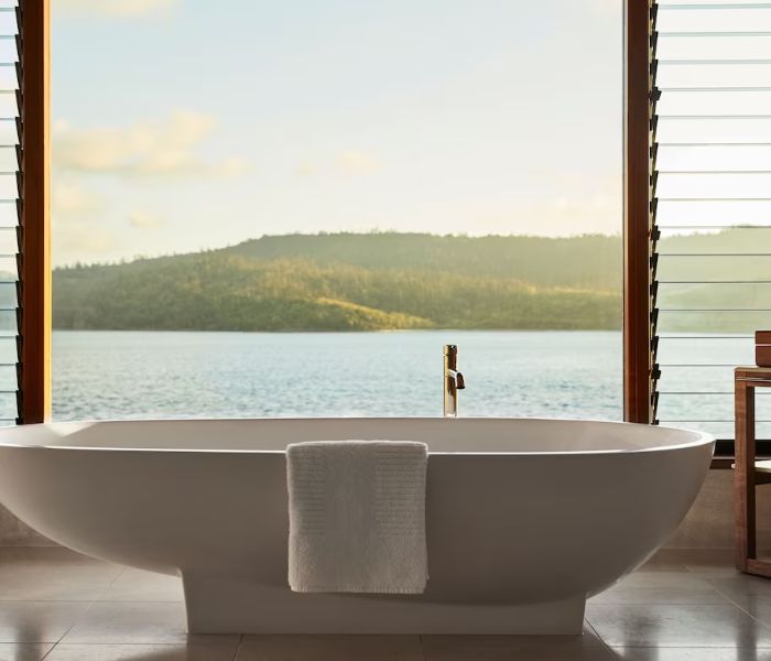 Qualia Bathtub - Hamilton Island in the Whitsundays