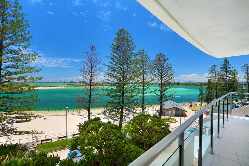 Find the best Sunshine Coast holiday resorts from Noosa to Coolum, Mooloolaba and Caloundra for family, couples, weddings or romantic getaways.