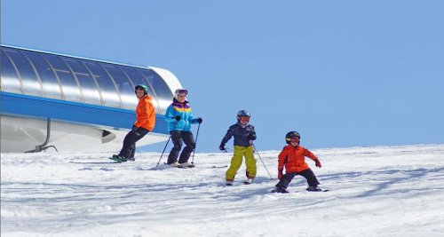 Shawnee Mountain Ski Area: Thrilling slopes, stunning views, and abundant snow make for an exhilarating ski experience in the Pocono Mountains.