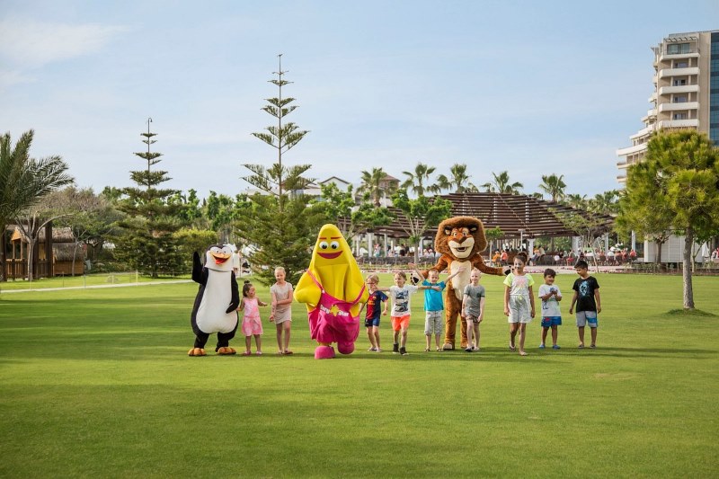 Lara Barut Antalya Turkey Kids Club Lara Barut Kids