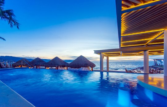 Villa Premiere Boutique Hotel & Romantic Getaway