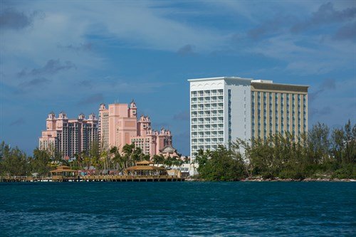 Warwick Paradise Island Harbour