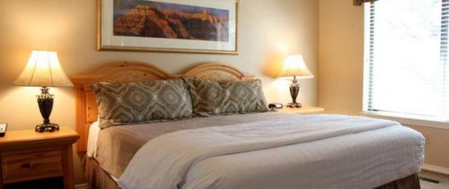 Guestrooms at Wyndham Flagstaff Resort