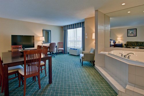 Holiday Inn Express Hotel & Suites Collingwood, Ontario, Canada